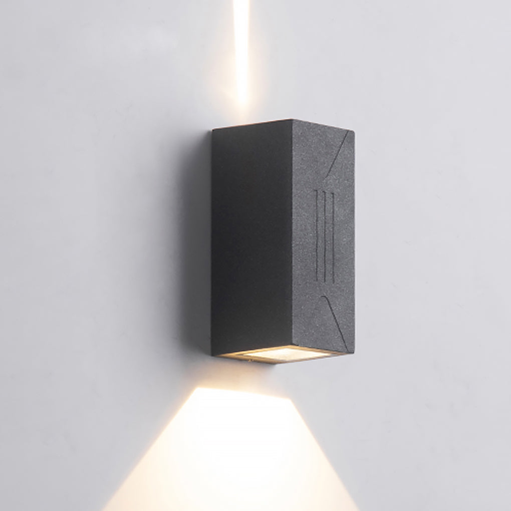 Up/Down Outdoor Wall Sconce — Aluminum & Glass, COB + LED Dual-Beam, IP65, 3000K Warm White