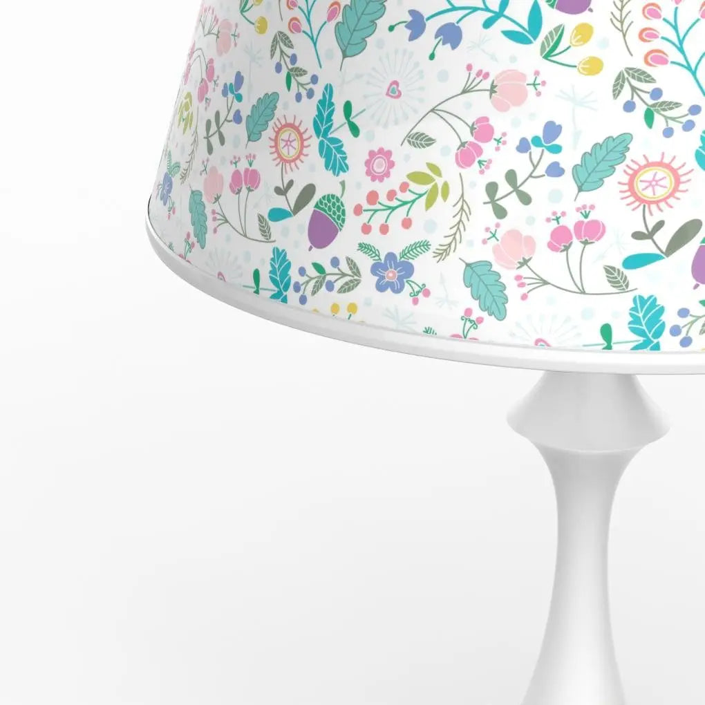 19-Inch Modern French Table Lamp with Chess Design Luxe