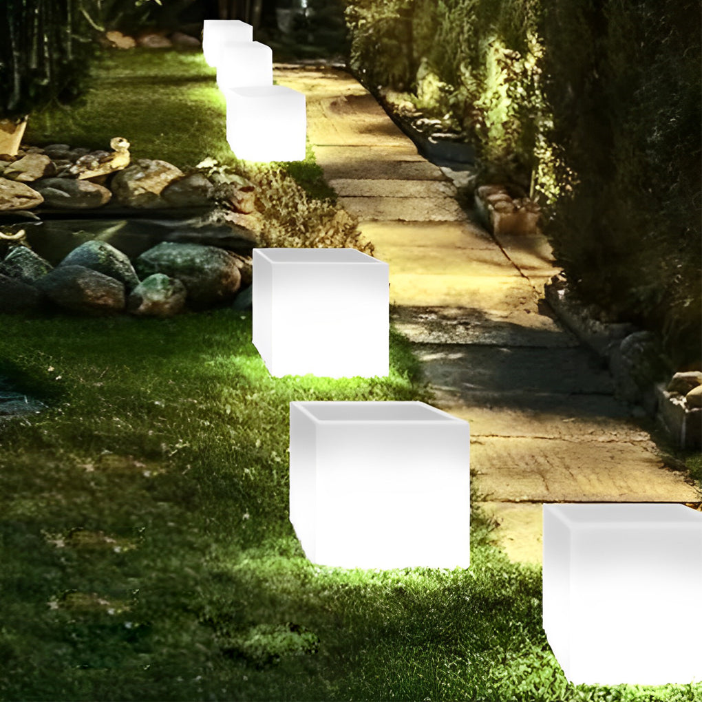 Square Solar Flower Pot Light — PE, LED Warm White 3000K, IP65 Weatherproof, 15.7" × 15.7"
