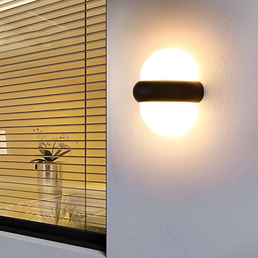 Modern Up/Down Outdoor Wall Sconce — Die-Cast Aluminum, LED, IP65, 3000K / 6000K
