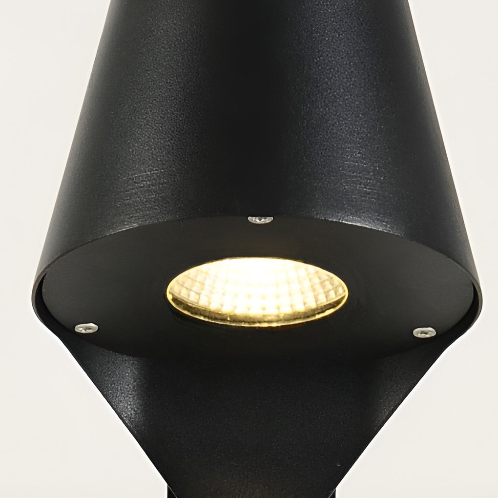 Minimalist Bollard Pathway Light — Die-Cast Aluminum, Black, 10W LED, 3000K, IP65, 24"