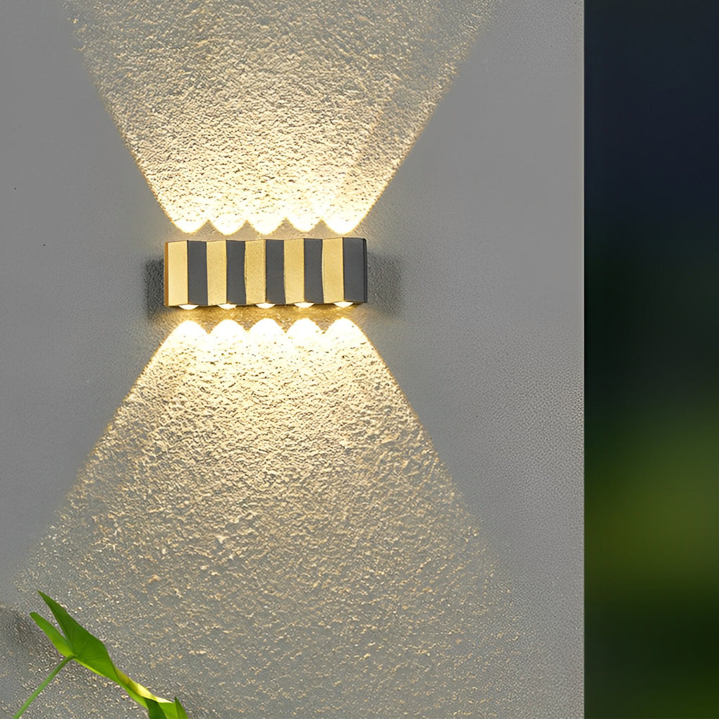 Modern Up/Down Outdoor Wall Washer — Aluminum, LED 3000K, IP65, 4W–10W, Black or Gold