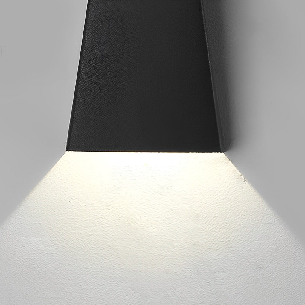 Up/Down LED Wall Sconce — Aluminum, 10W, 4"W × 8"H, 3000K Warm White