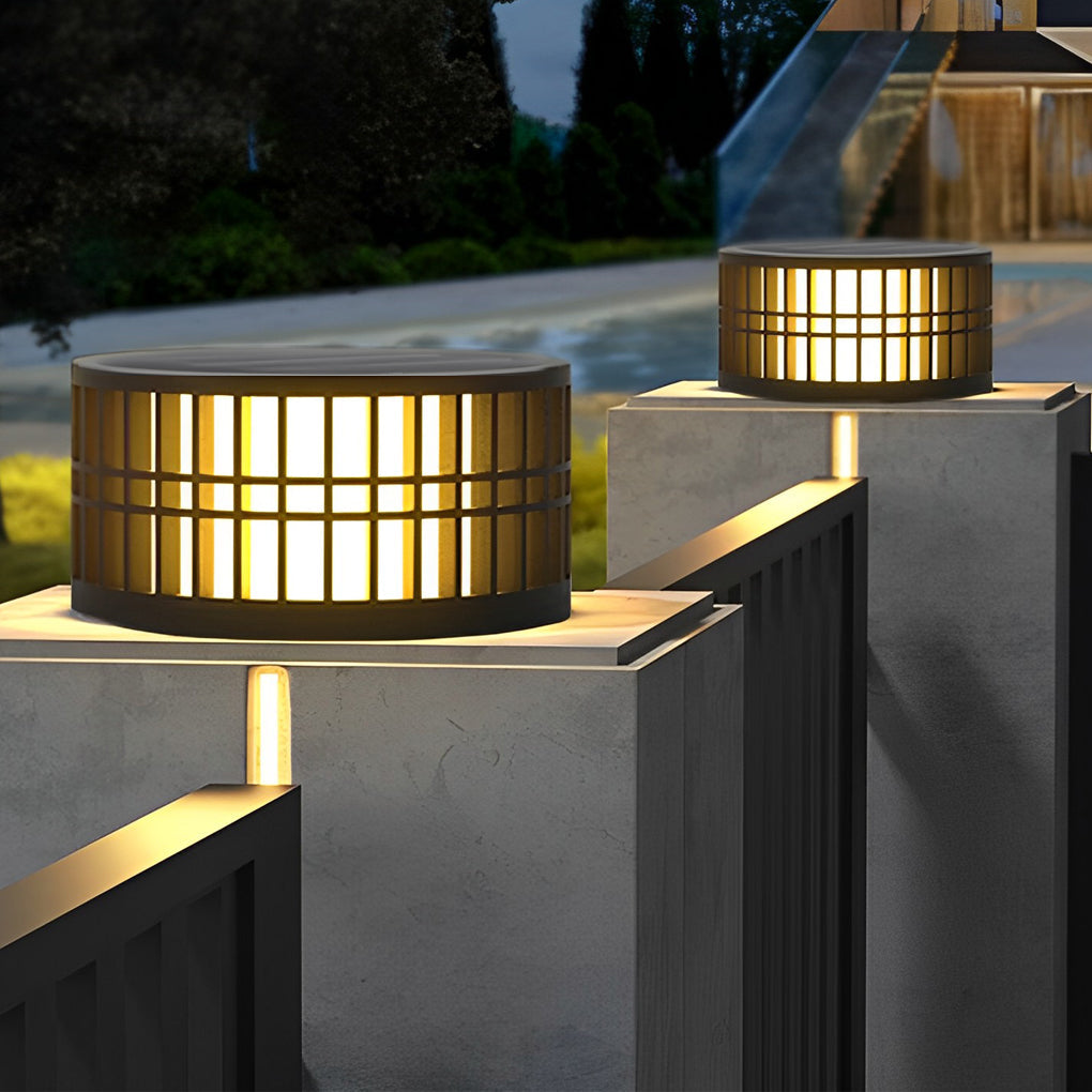 Modern Round Solar Fence Post Light — Black Stainless Steel, LED, IP65 Weatherproof