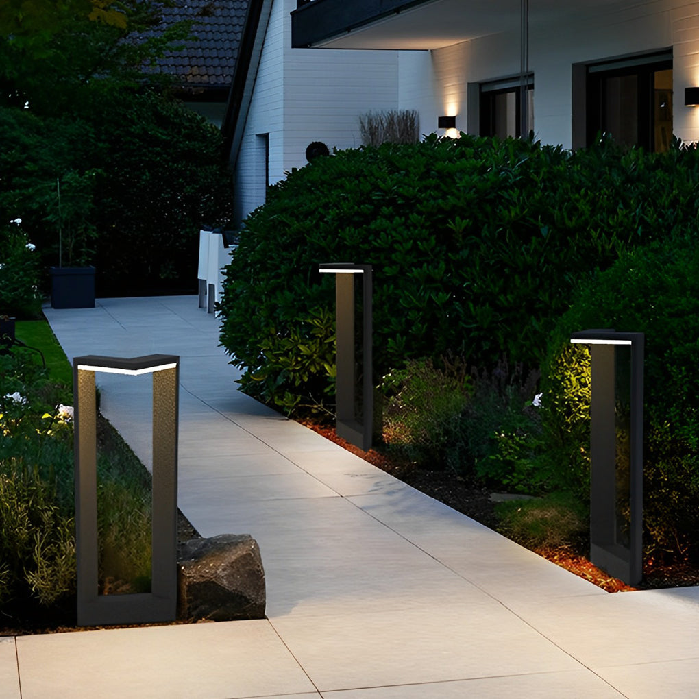 Minimalist Linear Bollard Path Light — Black Aluminum & Acrylic, 12W LED, IP65, 3000K Warm White