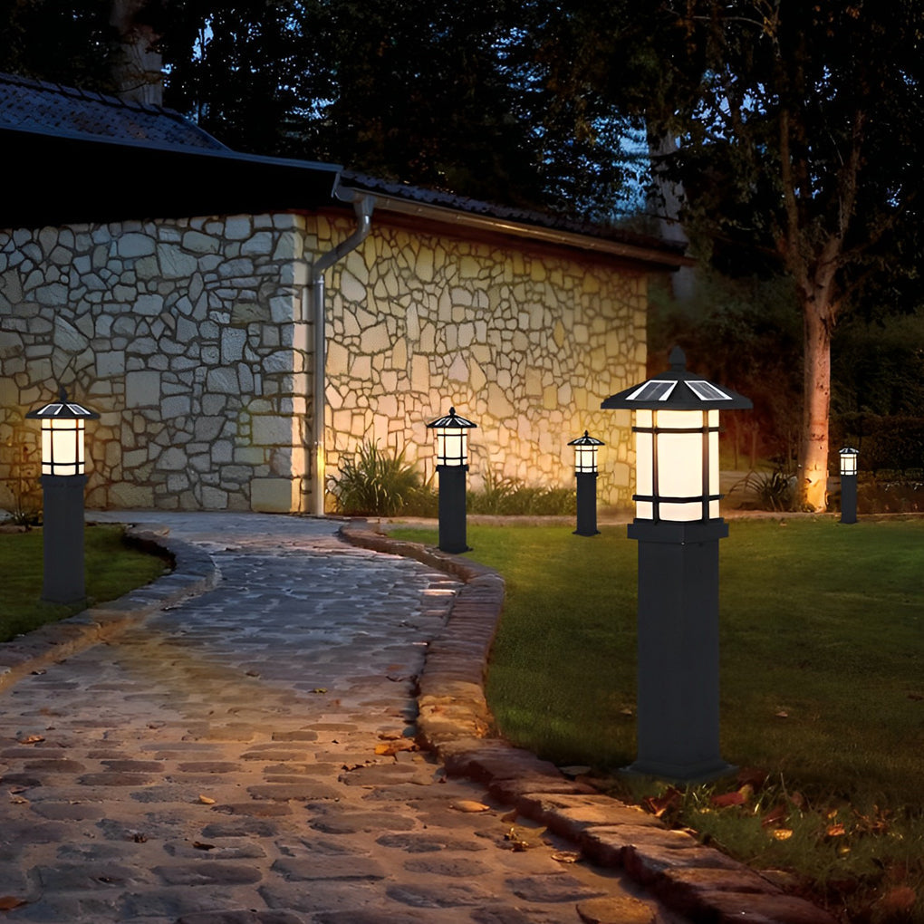 Solar LED Bollard Light — Die-Cast Aluminum, Black, 3000K Warm White, 8–10H Runtime, 24" or 29"
