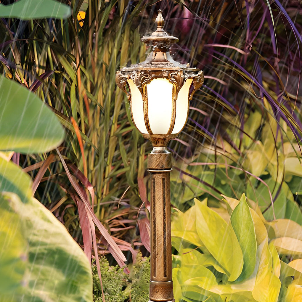 Traditional European-Style Outdoor Post Light — Die-Cast Aluminum and Glass, E27, IP65 Weatherproof, 31" Height
