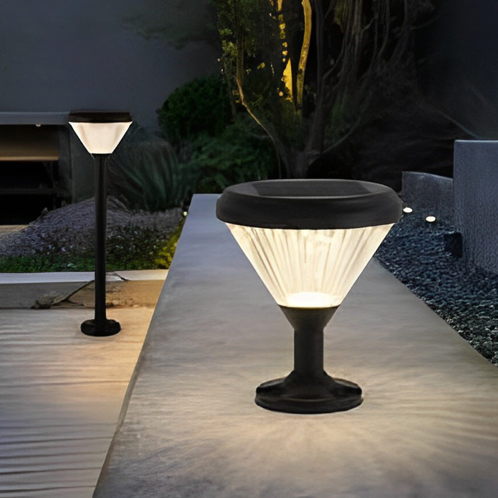 Round Ribbed Solar Pillar Light — Black Die-Cast Aluminum, LED 15W, 3000K, Light-Control