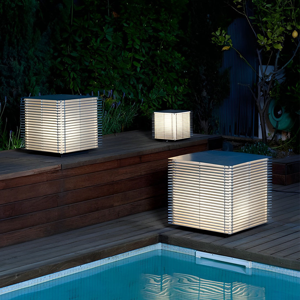 Modern Black Outdoor Bollard Light — Aluminum & Acrylic, Square Grid, LED 3000K, IP65 Weatherproof