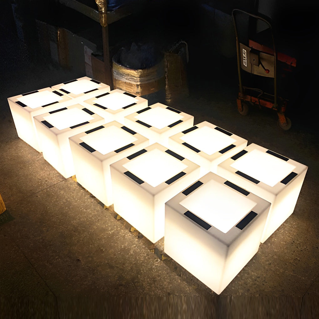 Square Solar Flower Pot Light — PE, LED Warm White 3000K, IP65 Weatherproof, 15.7" × 15.7"