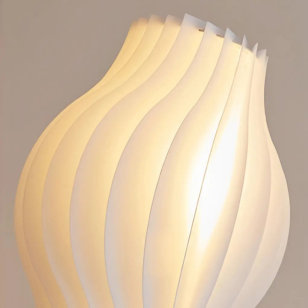 Contemporary Wavy Floor Lamp with Coastal LED Design Luxe