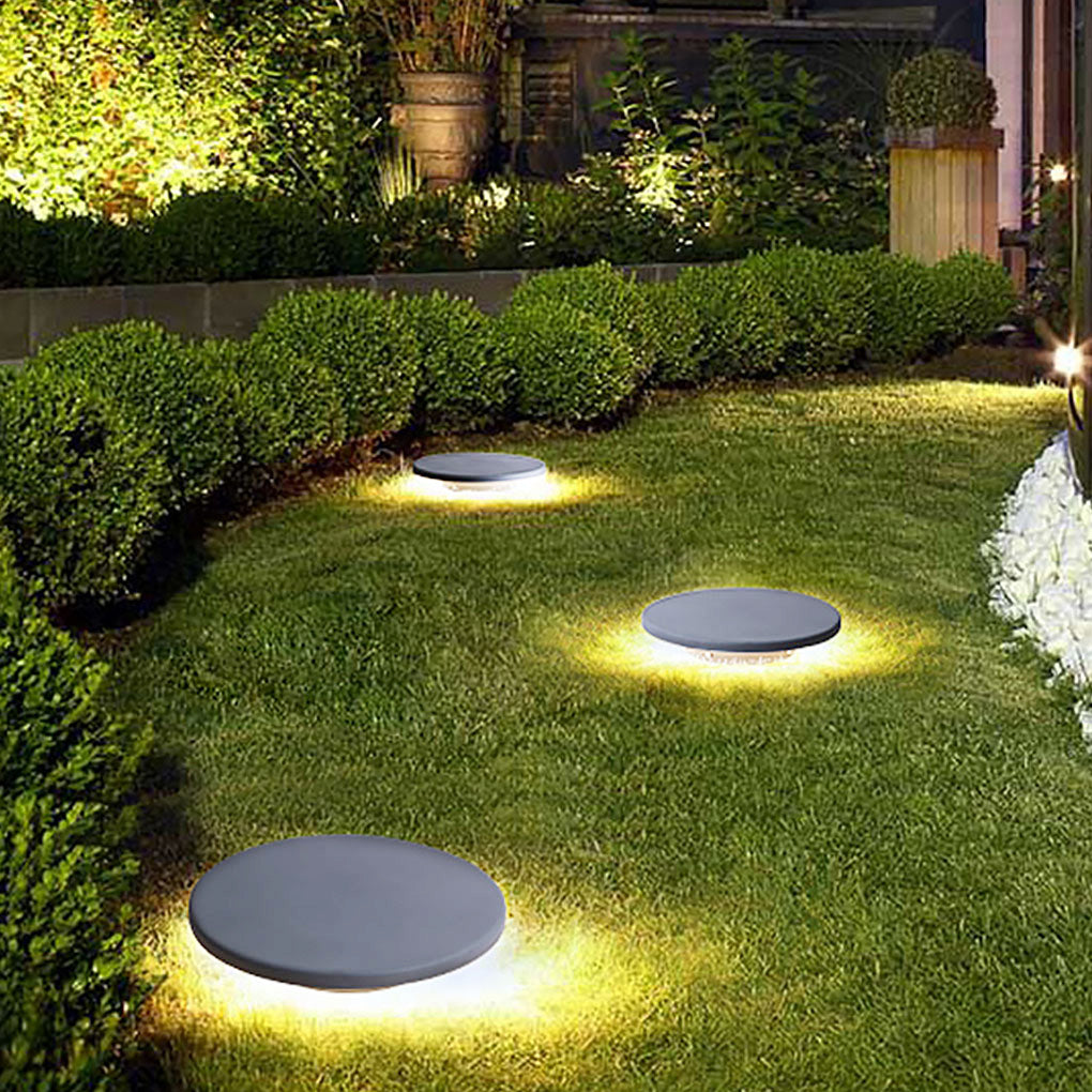 Halo Bottom-Emitting Solar Ground Light — Die-Cast Aluminum & Glass, LED 18W, 3000K, IP65, 11.8" Diameter