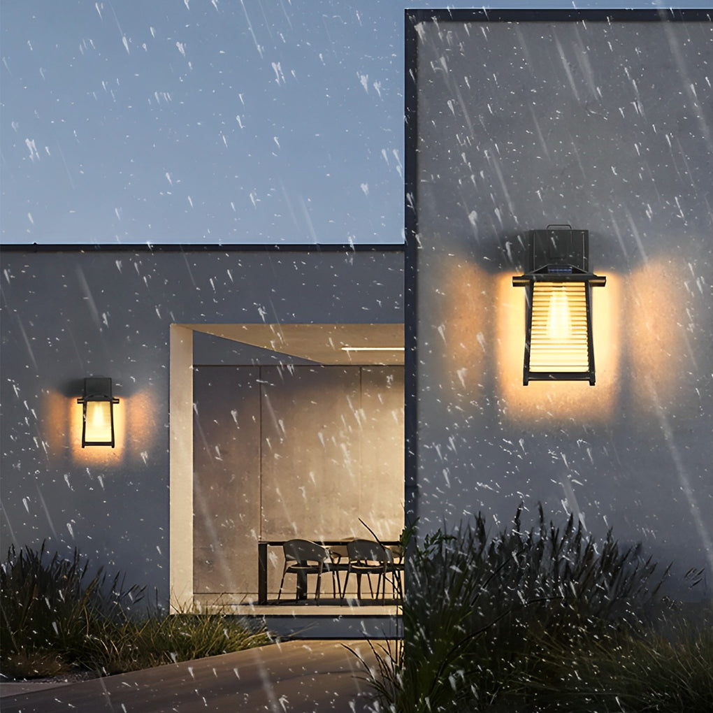 Black Retro Solar Outdoor Wall Sconce — Die-Cast Aluminum, Thickened Glass, IP23 Waterproof