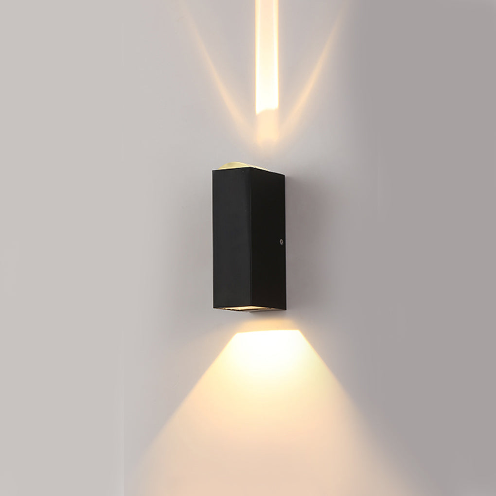 Up/Down Outdoor Wall Sconce — Die-Cast Aluminum, LED 3000K, IP Waterproof, 7.1" H