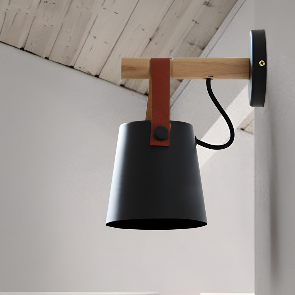 Classic Lampshade Plug-in Wall Sconce — Aluminum, E27, Warm White 3000K