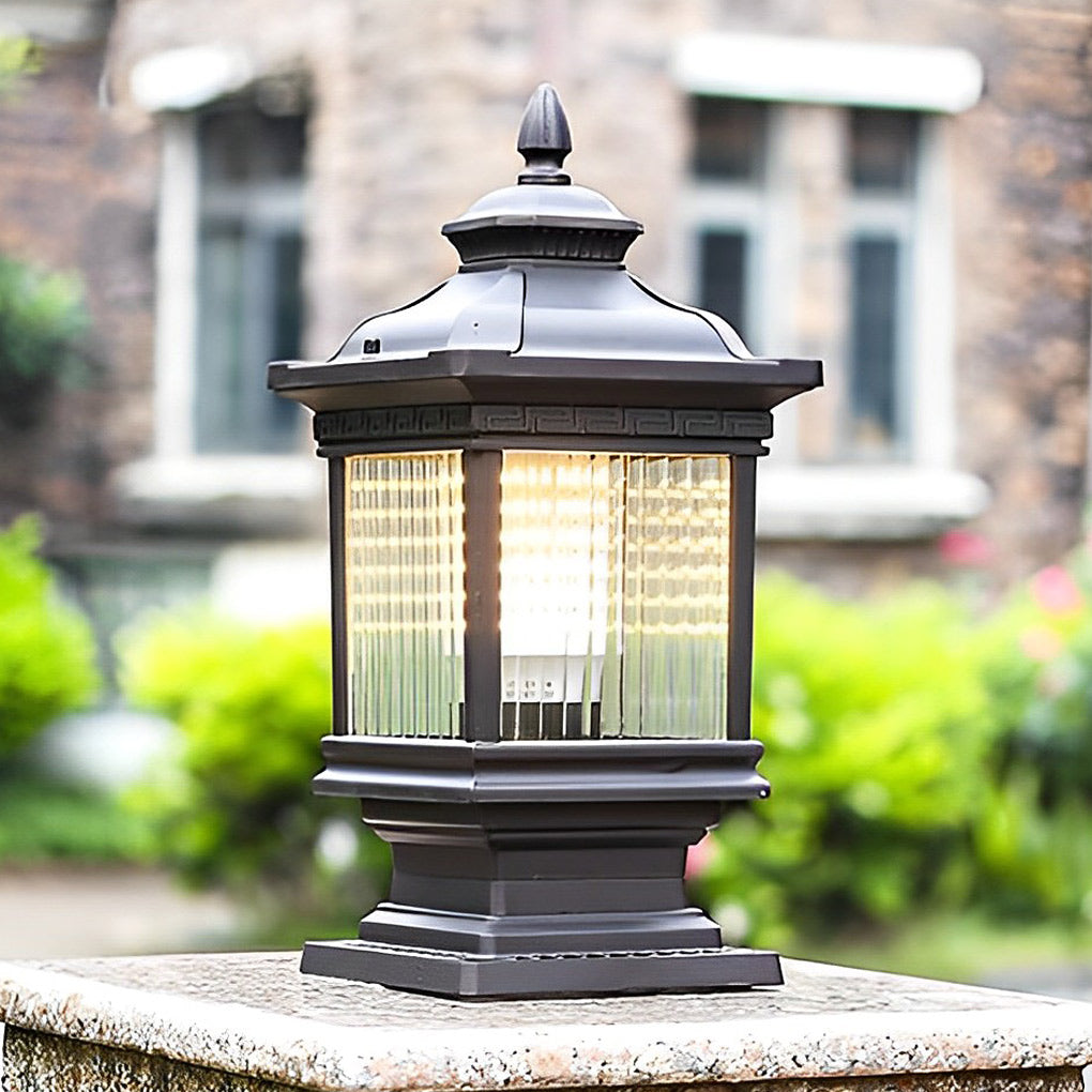 Retro Grille Outdoor Solar Fence Post Light — Die-Cast Aluminum & Glass, IP55, E27, Two Sizes