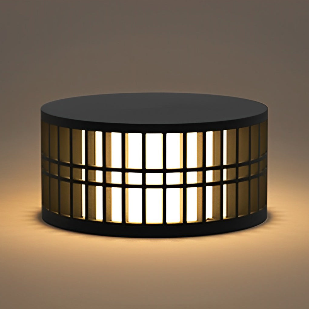 Modern Round Solar Fence Post Light — Black Stainless Steel, LED, IP65 Weatherproof