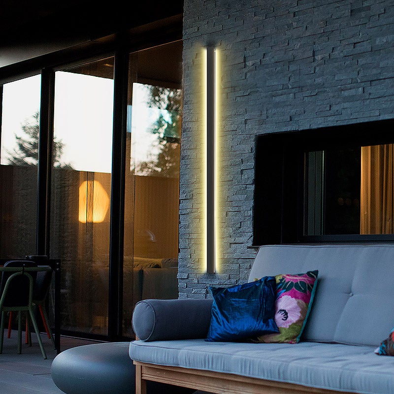 Linear Outdoor Wall Sconce — Black Iron, LED, IP65 Weatherproof, 20W–40W, 3200K Warm White, 40"–80"