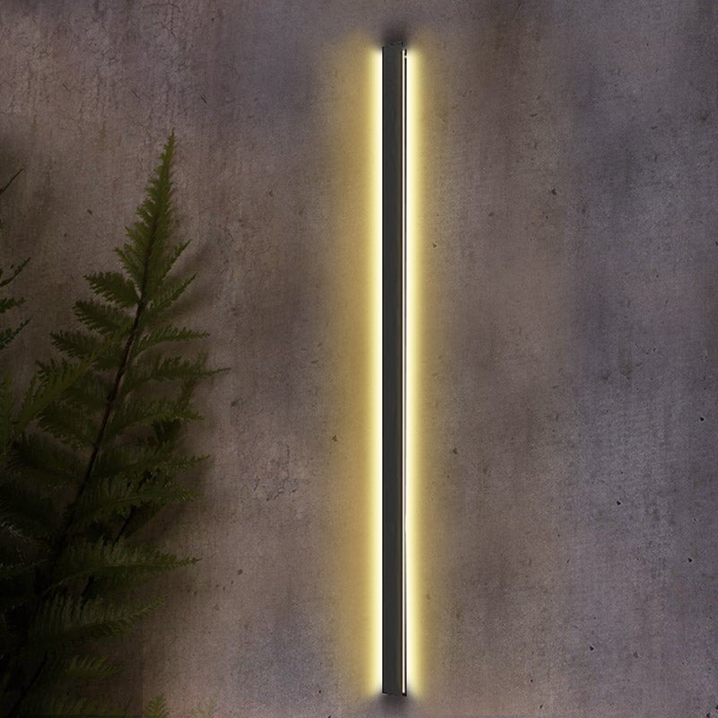 Minimalist Linear Outdoor Wall Light — Black Iron, Integrated LED, IP65, 32W–64W, 40"–80"
