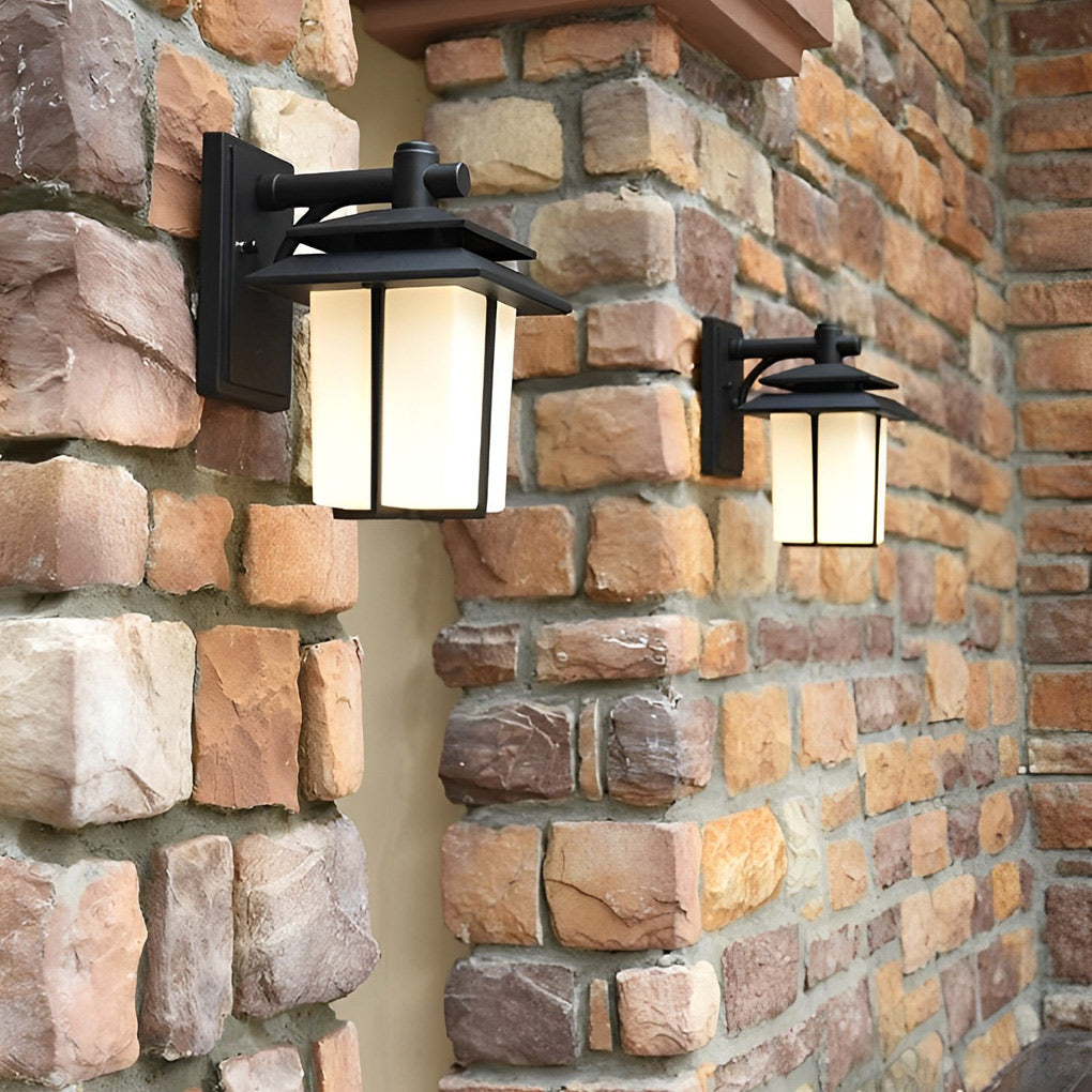 Vintage Outdoor Wall Sconce — Die-Cast Aluminum and Frosted Glass, E27, IP23 Weatherproof, Black or Bronze