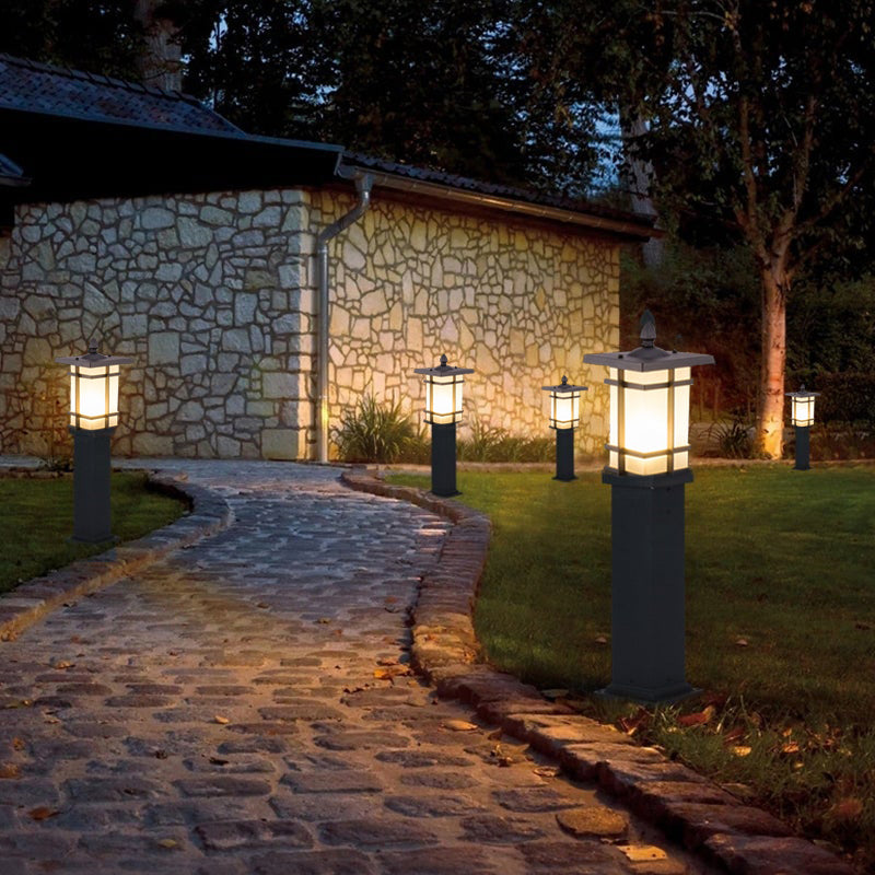 Vintage Geometric Outdoor Bollard Light — Black Aluminum & Glass, 12W LED E27, IP65, Hardwired