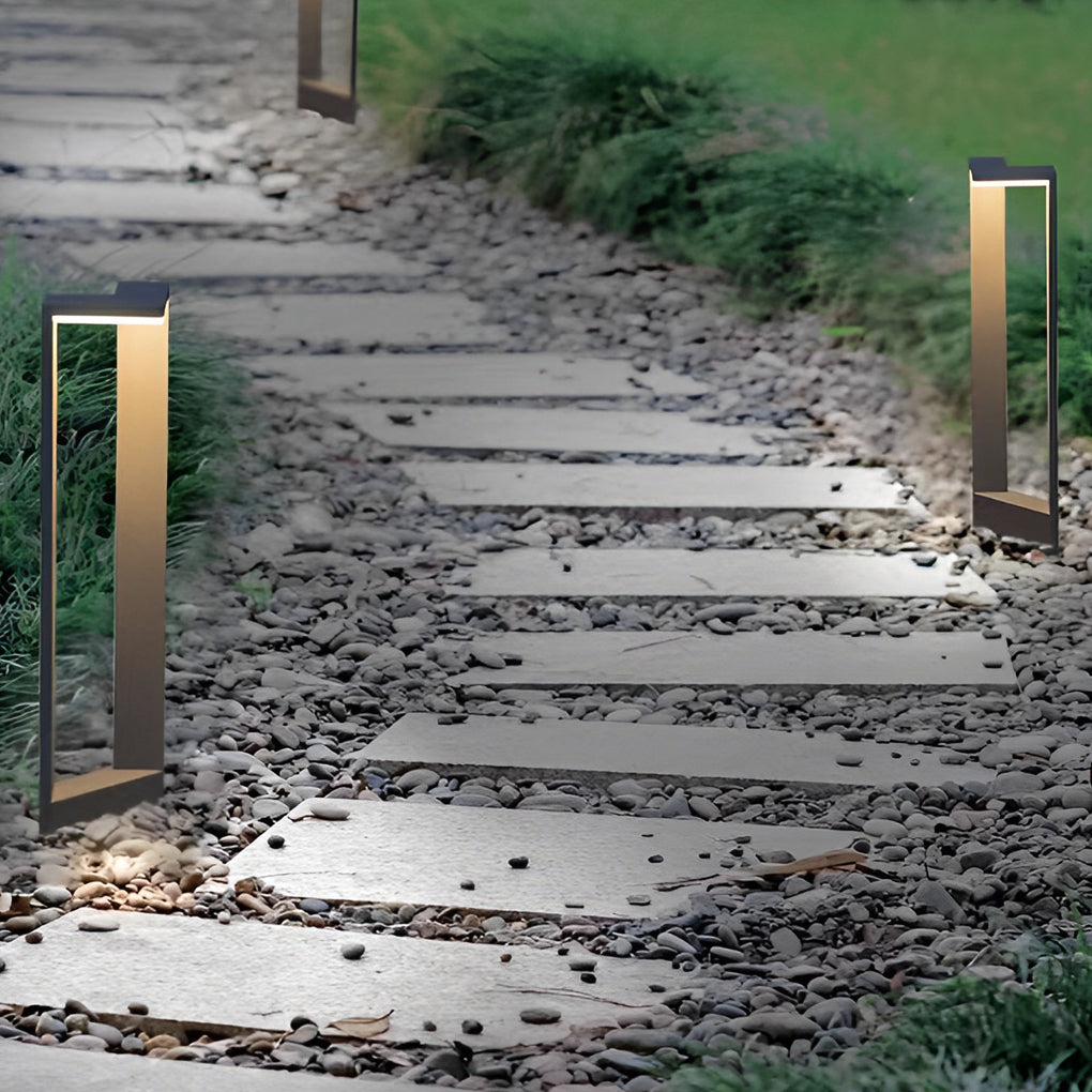 Minimalist Linear Bollard Path Light — Black Aluminum & Acrylic, 12W LED, IP65, 3000K Warm White