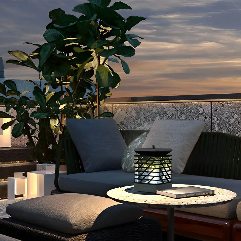 Waterproof Solar Outdoor Lights with Portable Intelligent Light Sensing LED Luxe