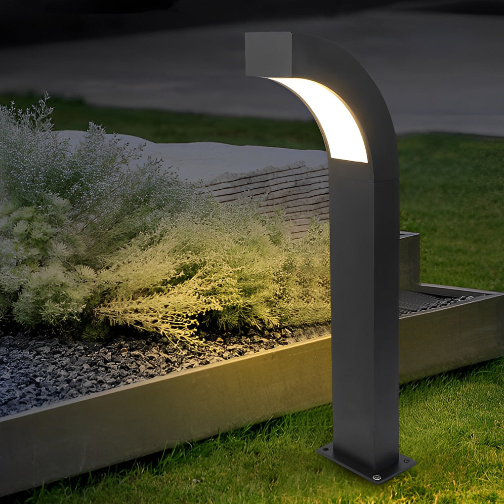 Minimalist Curved Bollard Path Light — Black Die-Cast Aluminum, 24", LED 3000K, IP65 Weatherproof