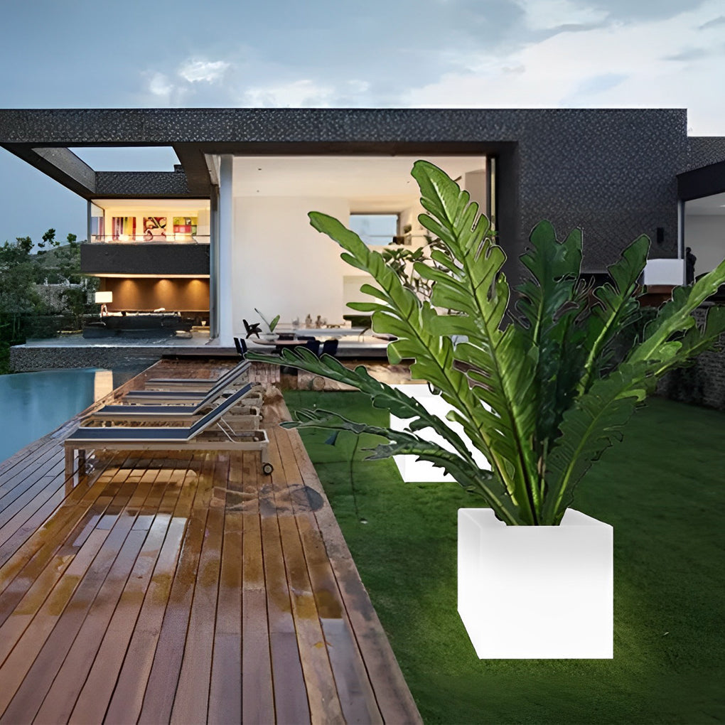 Square Solar Flower Pot Light — PE, LED Warm White 3000K, IP65 Weatherproof, 15.7" × 15.7"
