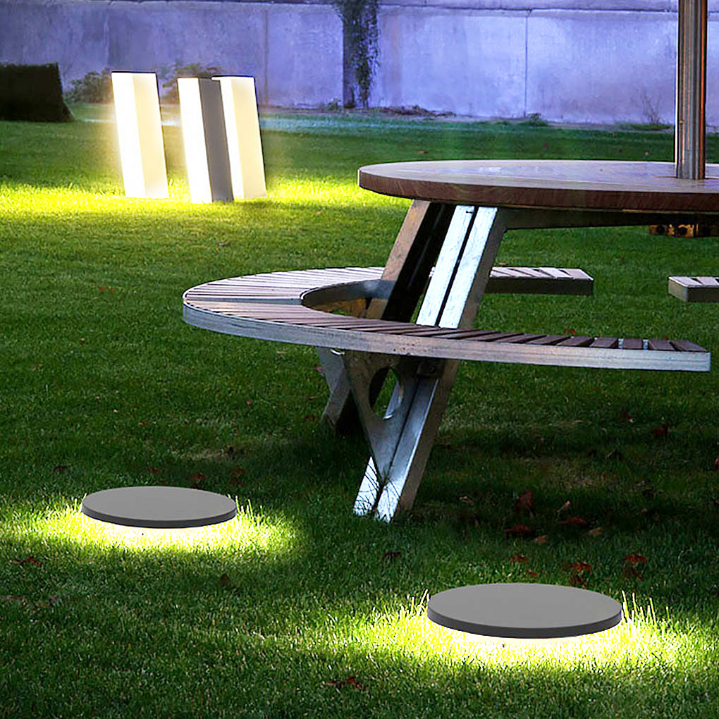 Halo Bottom-Emitting Solar Ground Light — Die-Cast Aluminum & Glass, LED 18W, 3000K, IP65, 11.8" Diameter