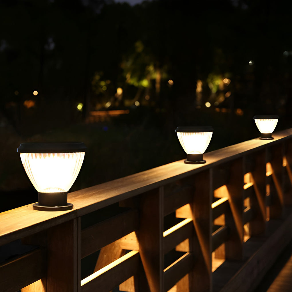 Modern Black Round Solar Post Cap Light — Aluminum, Fast Charging, IP65 Weatherproof