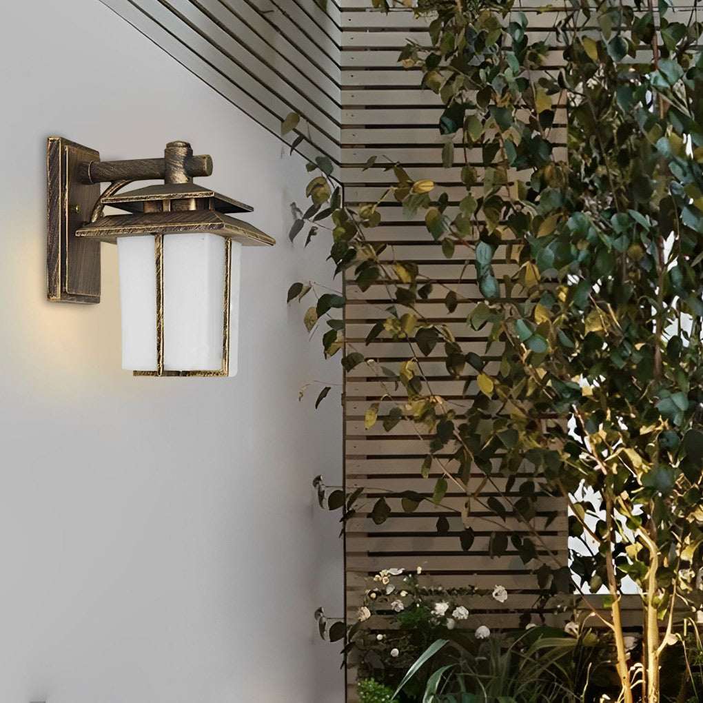 Vintage Outdoor Wall Sconce — Die-Cast Aluminum and Frosted Glass, E27, IP23 Weatherproof, Black or Bronze