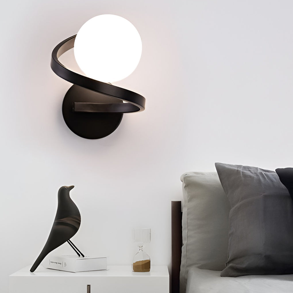 Curved Metal Wall Sconce — Electroplated Finish, E27 LED, Gold or Black, 6" × 8"