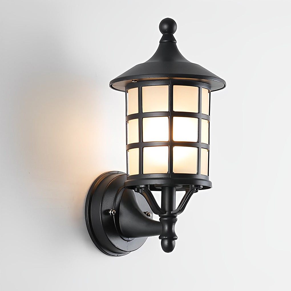 Retro Round Solar Outdoor Wall Sconce — Black Die-Cast Aluminum and Glass, IP65, Three-Step Dimming, Remote Control