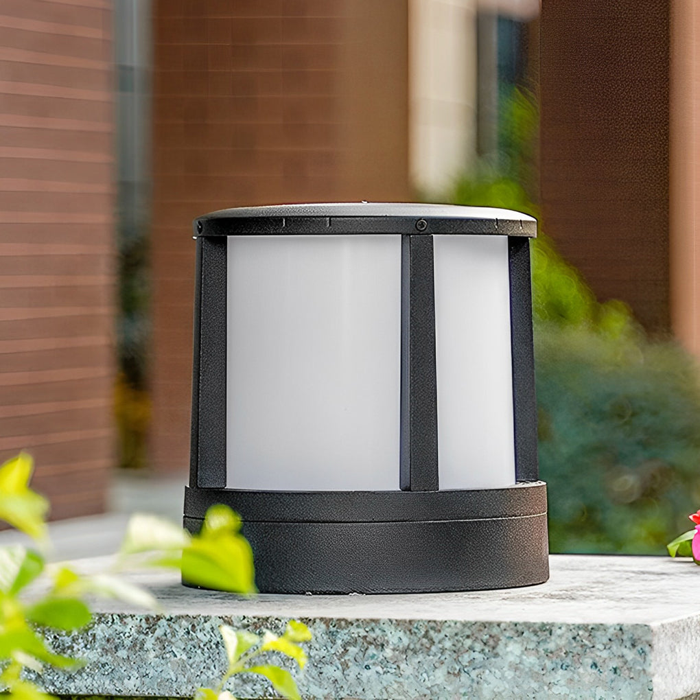Cylindrical Outdoor Fence Post Light — Matte Black Die-Cast Aluminum, LED 10W, 3000K, IP65, 7.9" × 8.7"