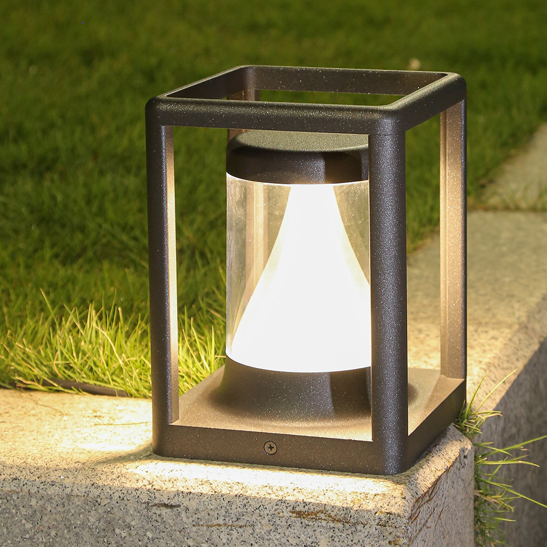 Minimalist LED Garden Stake Bollard Light — Die-Cast Aluminum, Matte Black, 8W OSRAM, IP65, 3000K