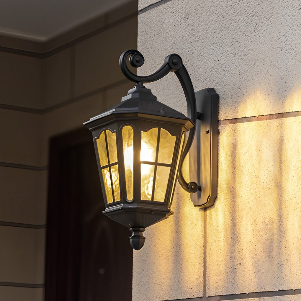Vintage Solar Outdoor Wall Sconce — Black Die-Cast Aluminum, LED, IP65, 3000K Warm White