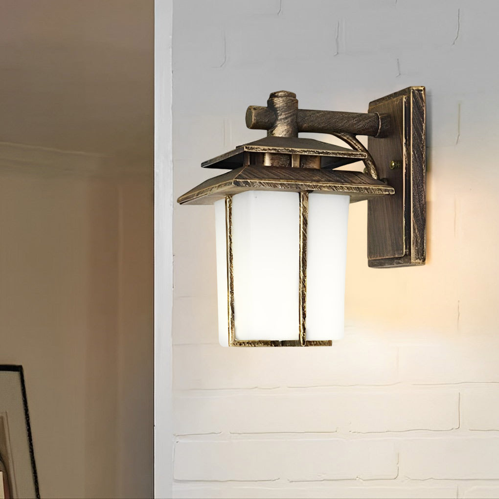 Vintage Outdoor Wall Sconce — Die-Cast Aluminum and Frosted Glass, E27, IP23 Weatherproof, Black or Bronze