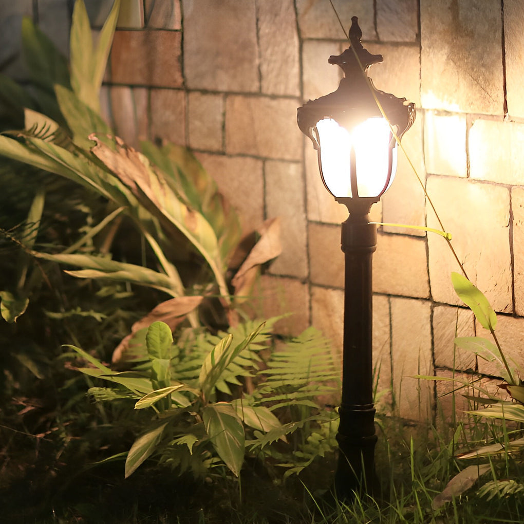 Traditional European-Style Outdoor Post Light — Die-Cast Aluminum and Glass, E27, IP65 Weatherproof, 31" Height