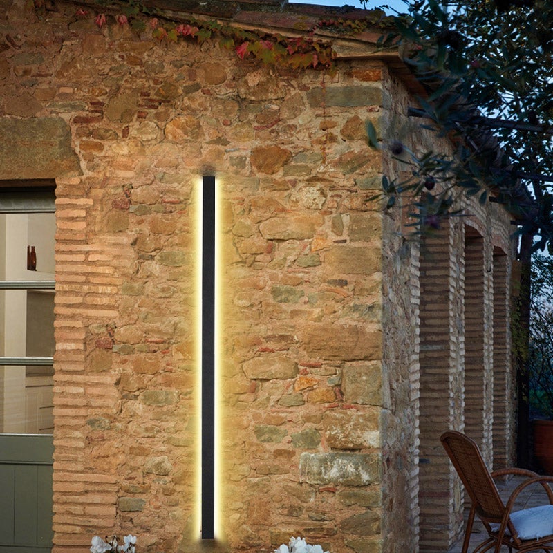 Linear Outdoor Wall Sconce — Black Metal, LED, IP65, Dimmable with Remote, 40"–80", 20W–40W