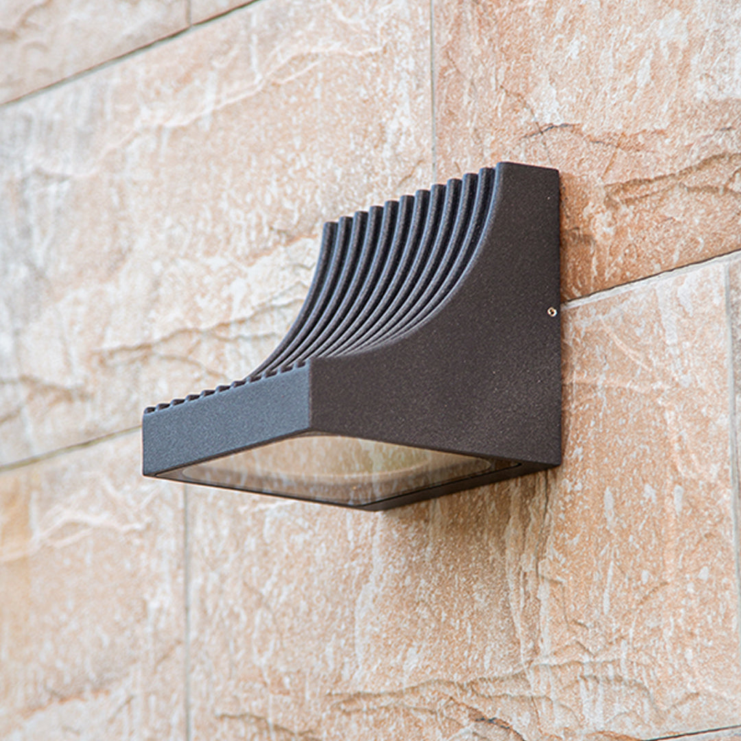 Waterproof Industrial Outdoor Wall Sconce with Replaceable Directional Light