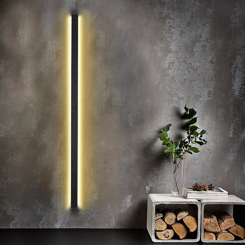 Minimalist Linear Outdoor Wall Light — Black Iron, Integrated LED, IP65, 32W–64W, 40"–80"