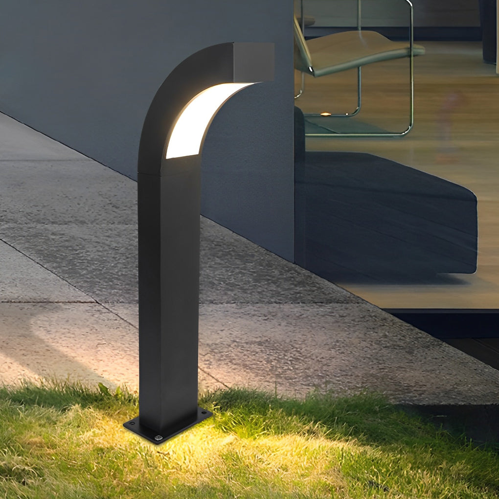 Minimalist Curved Bollard Path Light — Black Die-Cast Aluminum, 24", LED 3000K, IP65 Weatherproof