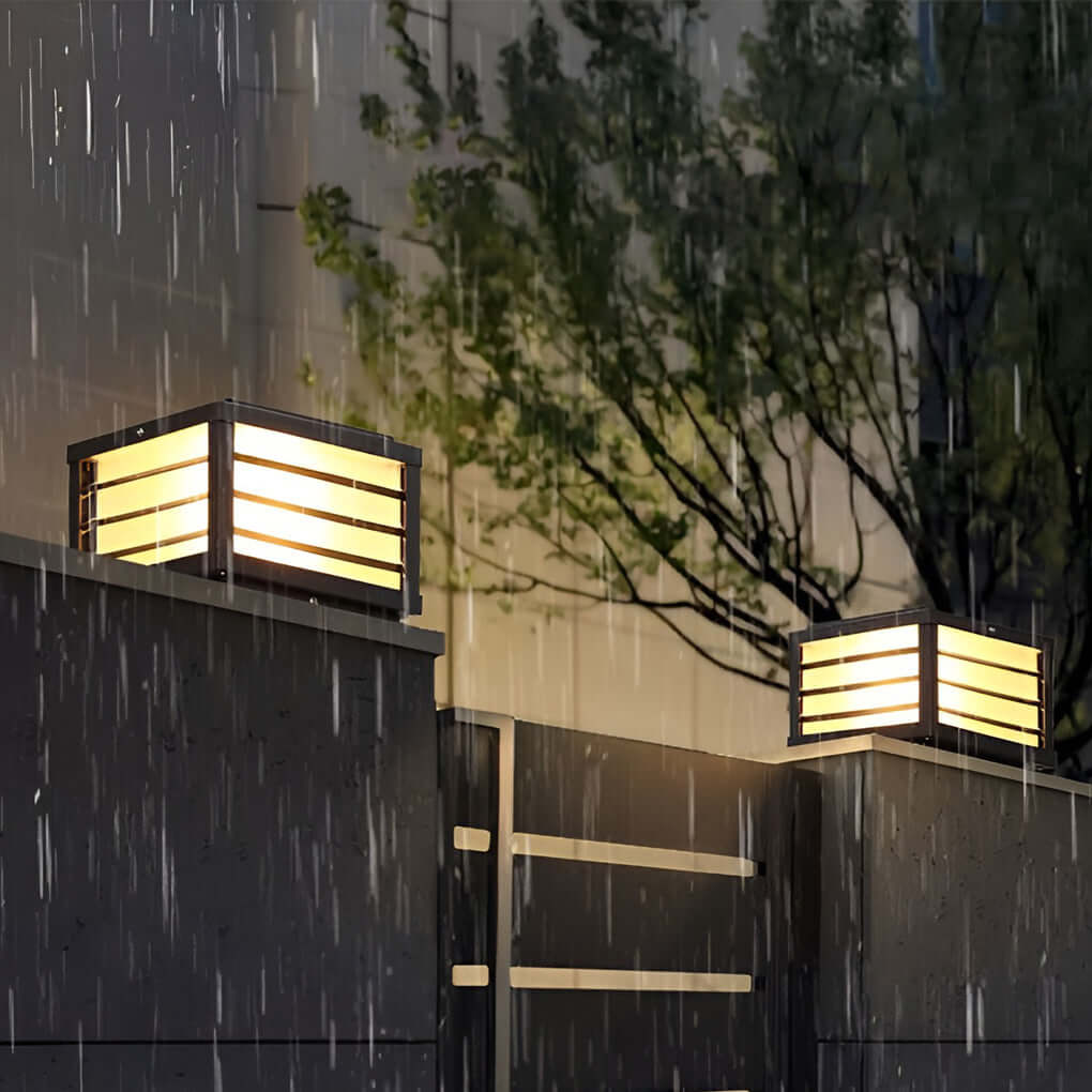 Square Solar LED Fence Cap Post Light — Die-Cast Aluminum, Black, Auto Dusk-to-Dawn, 3000K Warm White