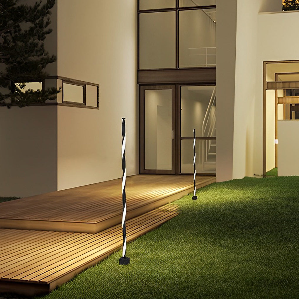 Linear Minimalist Outdoor Solar Path Lamp — Matte Black Die-Cast Aluminum, LED 3000K, 12W, Waterproof