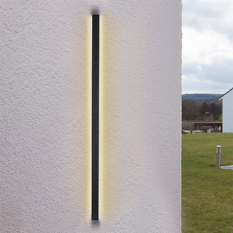 Modern Linear Outdoor Wall Light — Black Metal, LED Integrated, IP65, 20W–40W, 3000K