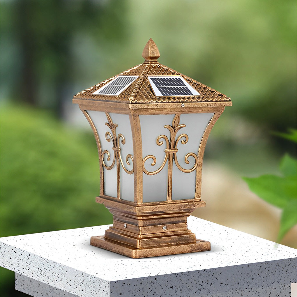 Vintage Solar Fence Post Light — Die-Cast Aluminum, Frosted Acrylic, Waterproof, Auto On/Off