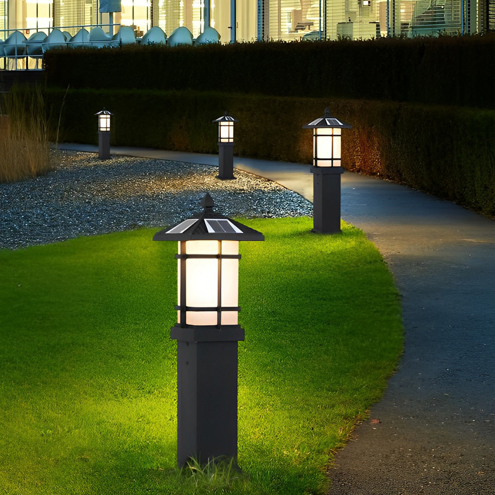 Solar LED Bollard Light — Die-Cast Aluminum, Black, 3000K Warm White, 8–10H Runtime, 24" or 29"