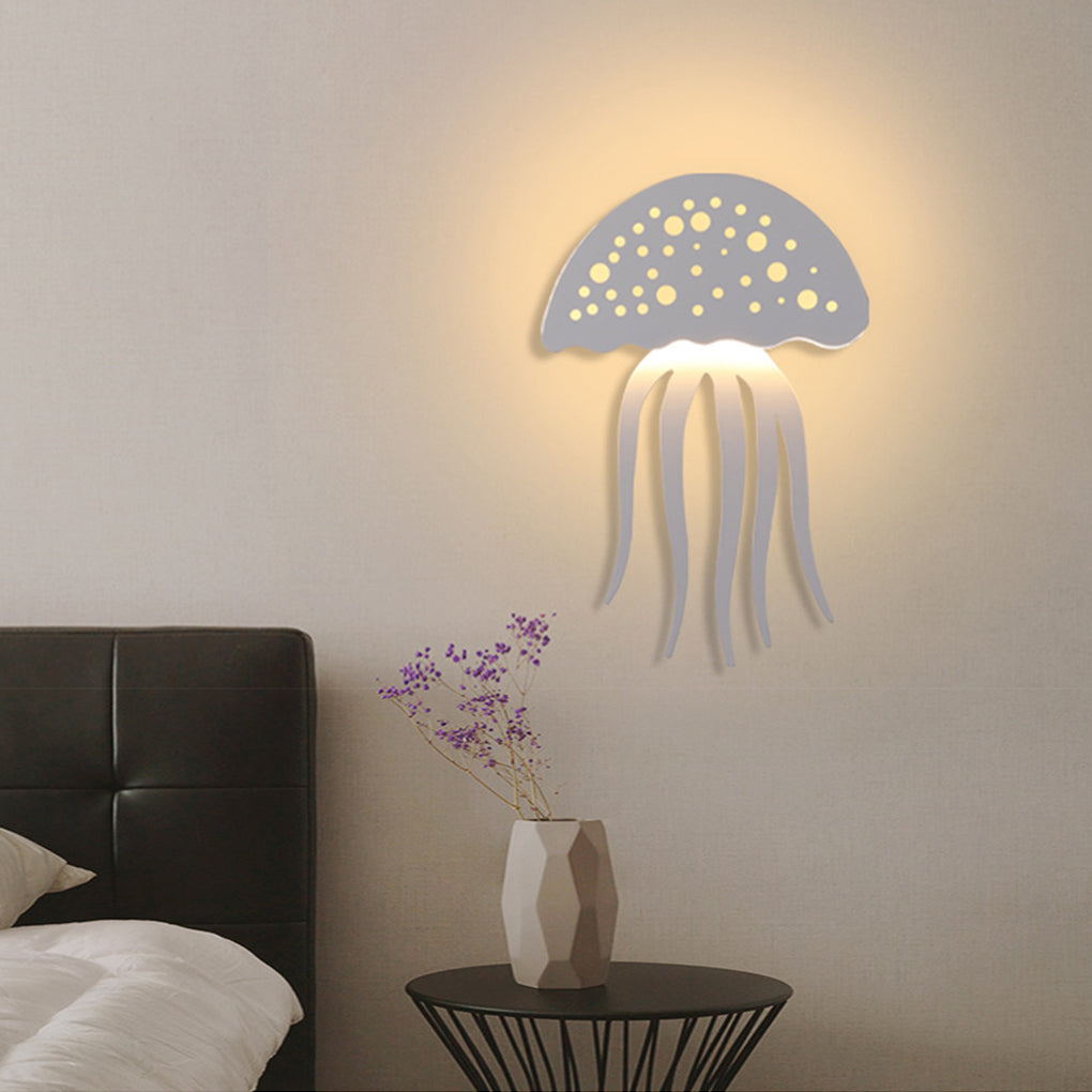 Jellyfish Wall Sconce — Metal and Acrylic, LED, 10W, Modern Retro White