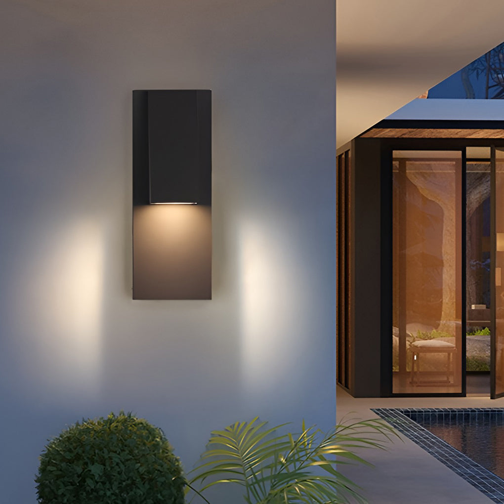 Modern Rectangular Outdoor Wall Sconce — Black Die-Cast Aluminum, 18W LED, 3000K, IP-Rated Waterproof